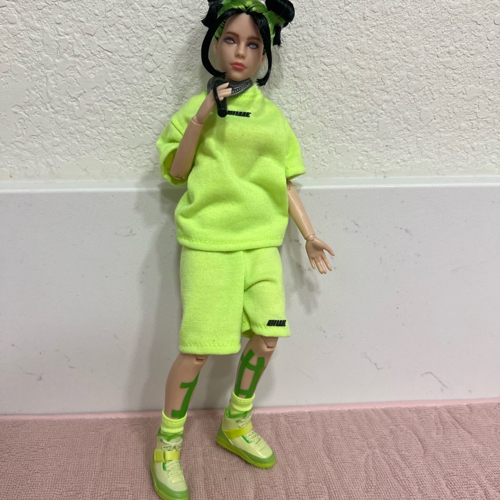 Billie Eilish Live Los Angeles Doll